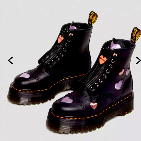 Dr. Martens Shoes - DR. MARTINS SINCLAIR LEATHER HEART PLATFORM BOOTS Never Worn‼️SOLD